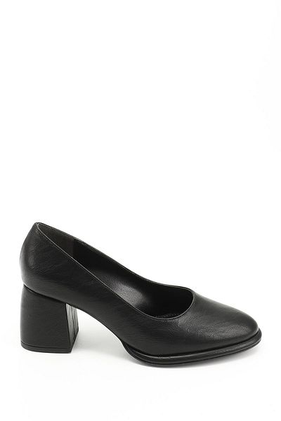 GÖNDERİ(R) Women / Girls Black Medium Thick Platform Heeled Shoes