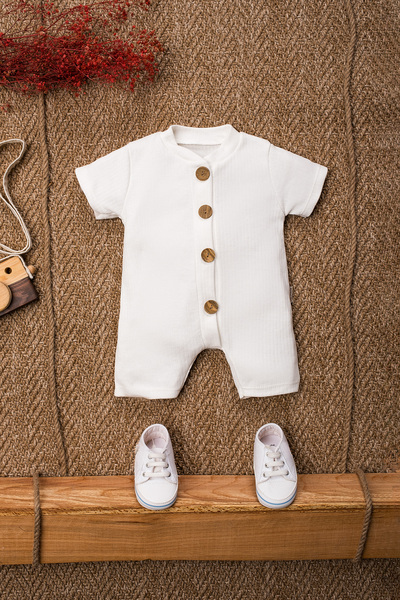 Mai Perla Short Sleeve Wooden Buttoned Organic Jumpsuit Baby Set