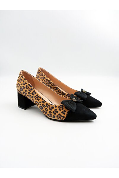 Tenau Pantofi cu toc de damă din piele naturală