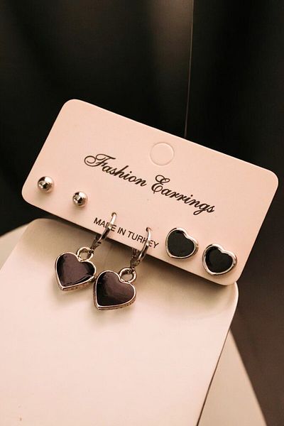 EUROMODA 3-Piece Earring Set with Ball Earrings - Heart Design