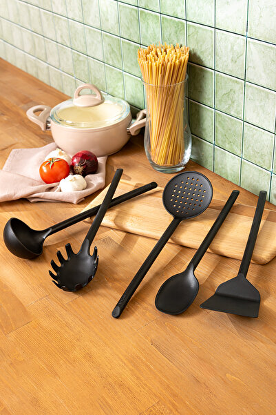 Emsan Fiesta 5 Piece Service Set - Black