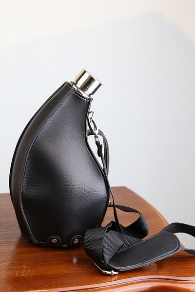 imsaconcept Metal Large Flask with Leather Case