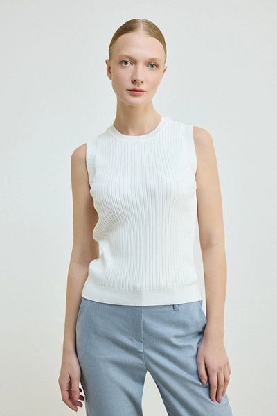 Gusto Sleeveless Knitwear Blouse - Ecru