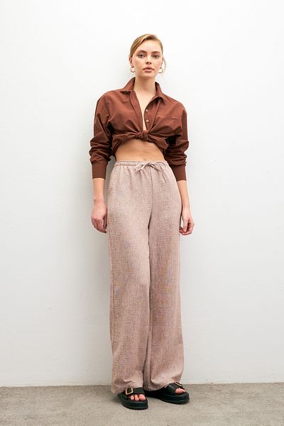 Ladima Women's Brown Linen Blended Loose Cut Trousers