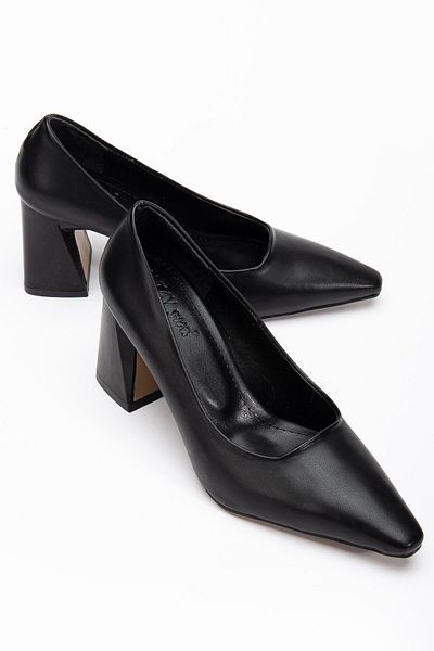Dilimler Ayakkabı Women's Thick Heeled Stiletto Black Flat Model