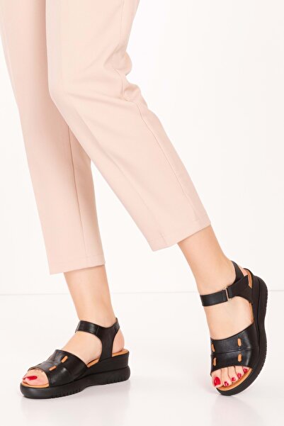 Gondol Kadın Hakiki Deri Dolgu Topuk Günlük Rahat Sandalet Anl.3201