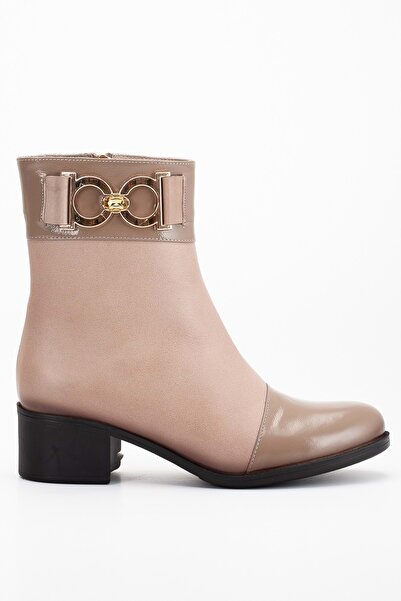 ANALİN SHOES Kadın Hakiki Deri Aksesuarlı Rugan Detaylı Kısa Topuklu Bot - Taş