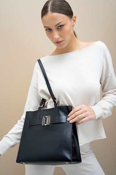 Matthew Cox Women's Handbags Black Byn2254