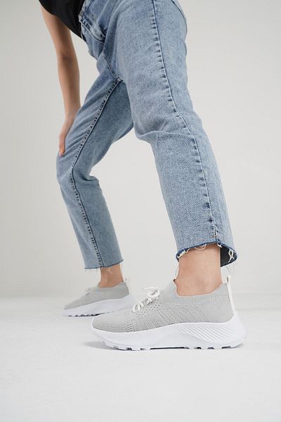 Beyond Women's Gray Lace-Up Knitwear Sneakers Byndsnkk40