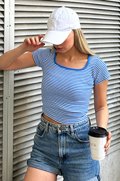 VAGGON Kadın Mavi Kare Yaka Çizgili Crop Bluz Prmx11550