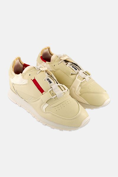 Reebok Men Classic Vegan Lace Up Outdoor Shoes, Vintage Beige