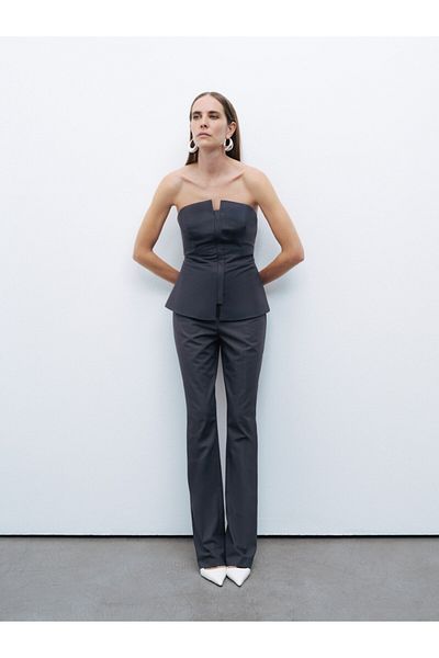 Nocturne Women's Strapless Collar Sleeveless Slim Fit Anthracite Crop N25Yn15197