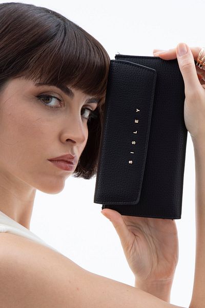 Sisley محفظة نسائية باللون الأسود SLY228