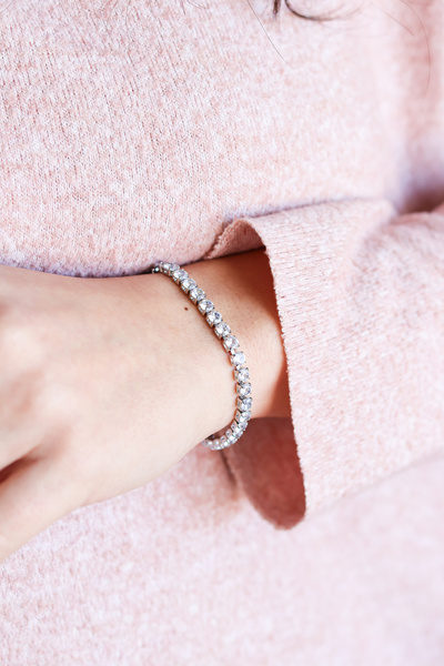 ATALYA ACCESSORY سوار نسائي من الفولاذ بحجر الزركون المقطوع على شكل مربع – حديث