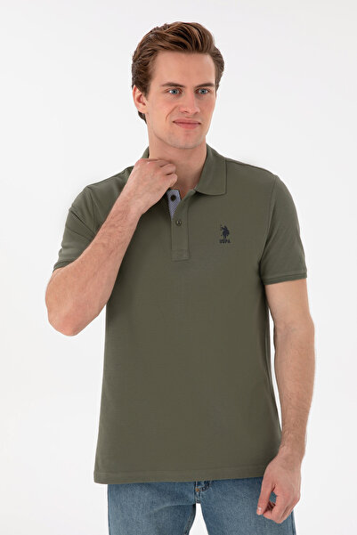 U.S. Polo Assn. تي شيرت رجالي ذو قصة عادية وياقة بولو كاكي داكن أساسي 5029803...