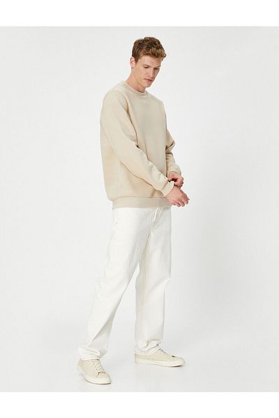 Koton Basic-Sweatshirt mit Rundhalsausschnitt und langen Ärmeln