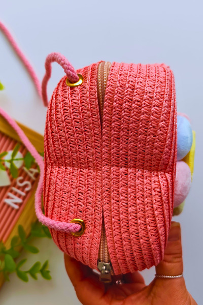 Nisankids Κοριτσίστικη ψάθινη τσάντα γιορτινής περίστασης Daisy Smiling Face (Ρυθμιζόμενο λουράκι)