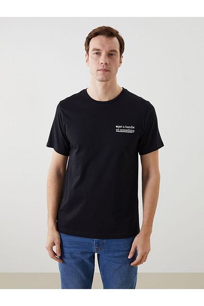 LC Waikiki New Season Crew Neck Κοντό μανίκι εμπριμέ χτενισμένο βαμβακερό ανδρικό Tisort - S5IU15Z8
