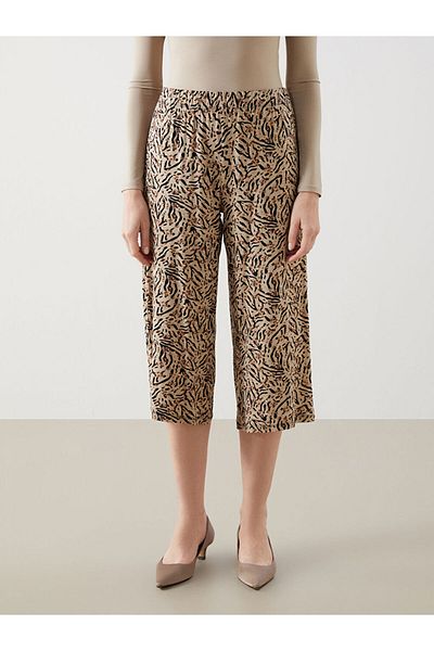 LC Waikiki Grace Mixed Floral Women's Capri with Elastic Waist