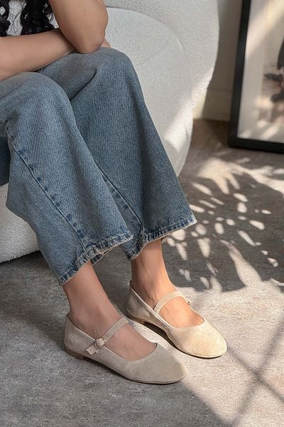 NİŞANTAŞI SHOES Desire Beige Echtes Wildleder Schnalle Detaillierte Flache Sohle Damen Babet