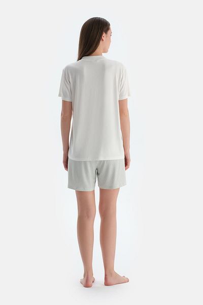 Dagi Ecru V-Neck Short Sleeve T-Shirt Shorts Pajama Set