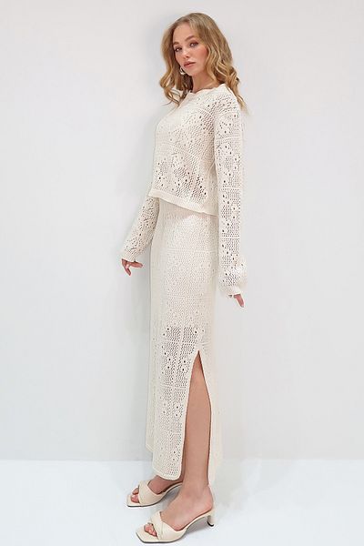 Trend Alaçatı Stili Women's Cream Crew Neck Openwork Knitwear Blouse and Lined Long Skirt Set Alc-X13737