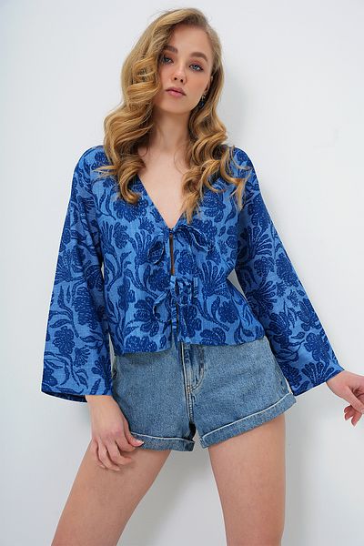 Trend Alaçatı Stili Marineblaue Damenjacke mit V-Ausschnitt und Schnürung vorne aus Leinen ALC-X13745