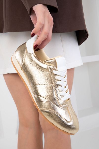 SOHO Goldfarbener Damen-Sneaker 20381