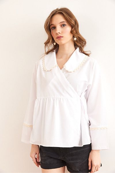 Olalook Bluză țesătă înfășurată cu dantelă albă pentru femei BLZ- 19002859