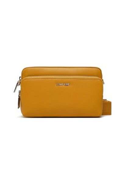 Calvin Klein 610-60-00200 Praktikus formájú zseb modellszámmal