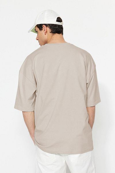 Trendyol Collection Übergroßes Stein-T-Shirt – 100 % Brot – kurze Ärmel – tmns22ts0318
