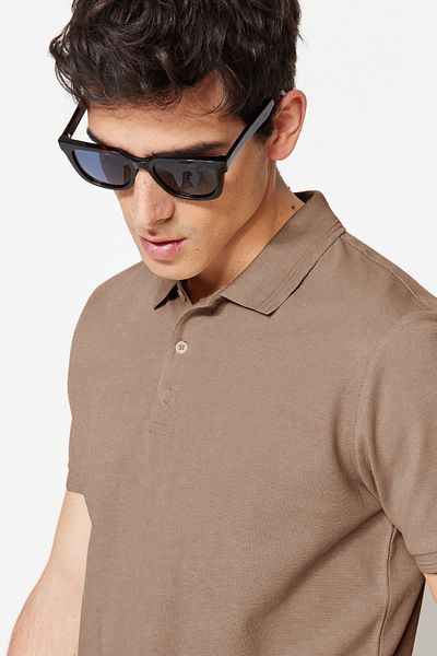 Trendyol Collection Nerzfarbenes Slim-Fit-Basic-Baumwoll-T-Shirt mit Rollkragen – TMNSS20PO0009