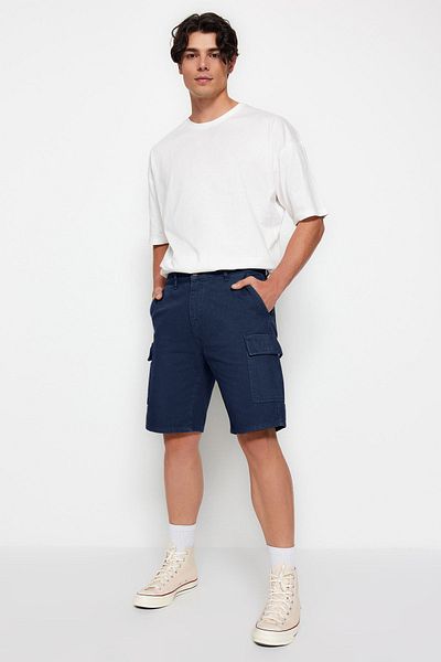 Kolekcia Trendyol Indigo relaxačné šortky a bermudy TMNSS23SR00065