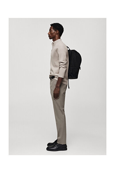 MANGO Man Sveter na zips s vysokým golierom