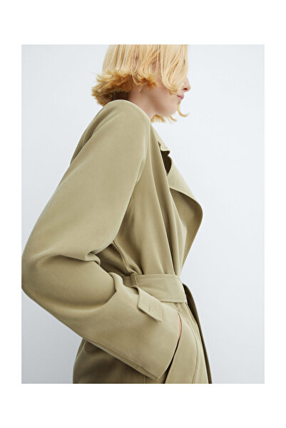 MANGO Woman Flowy lapel trench