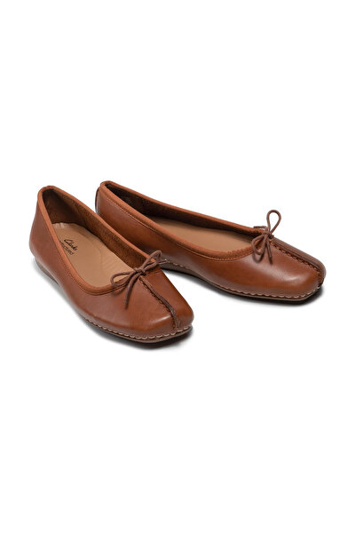 CLARKS Тъмнобронзови дамски обувки за лед с лунички 203529304