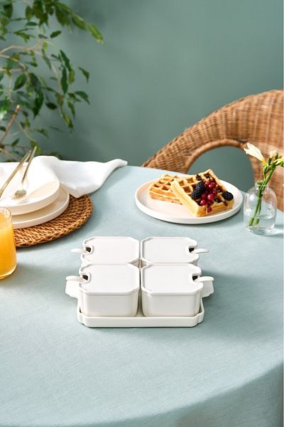 Karaca Carmen Porcelain 4-Piece 13-Piece Breakfast Set with Tray and Spoon