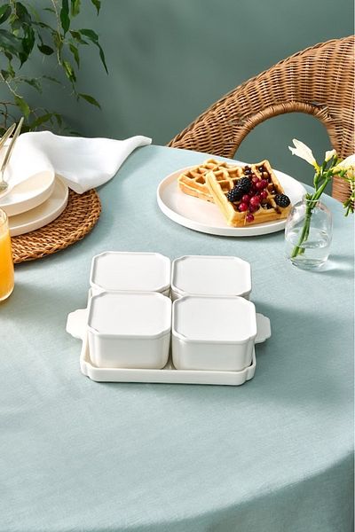 Karaca Carmen Porcelain 4-Piece Breakfast Set with 9 Piece Tray