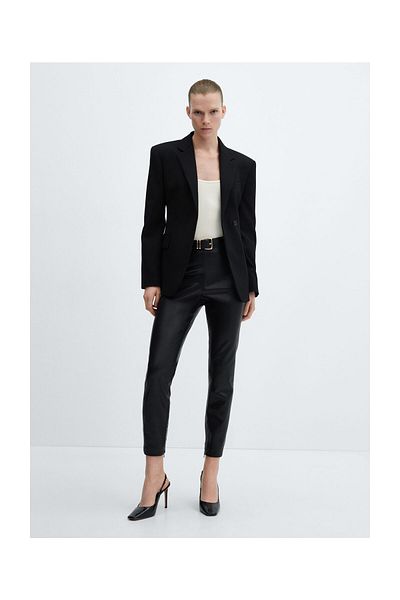 MANGO Woman Leggings in Lederoptik mit geschlitzten Säumen