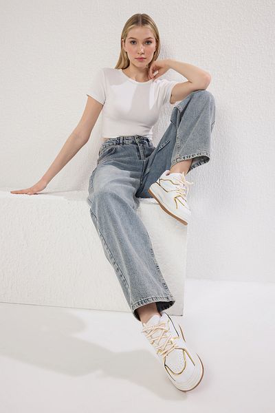 TRENDYOL SHOES White Metallic Gold Detailed Lace up Women's Sneakers Takss25Sn00036