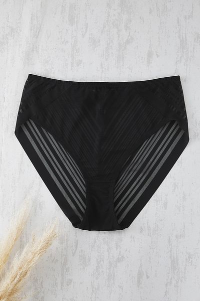 Trendyol Curve Schwarz gestreiftes transparentes Höschen in Übergröße TBBSS25CM00005