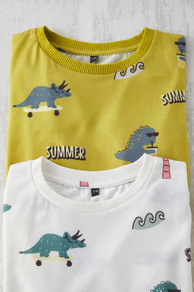 TRENDYOLKIDS 4-dielna súprava chlapčenského pyžama Ecru Animal s potlačou TKDSS25AU00116