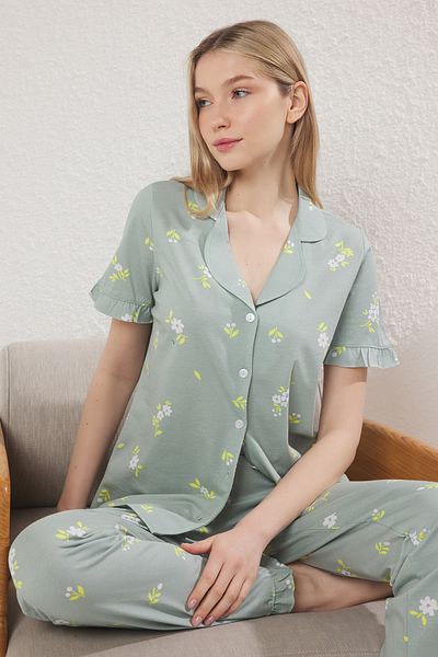 Trendyol Collection Pyjama-Set aus 100 % Baumwolle mit Blumenmuster THMSS24PT00227