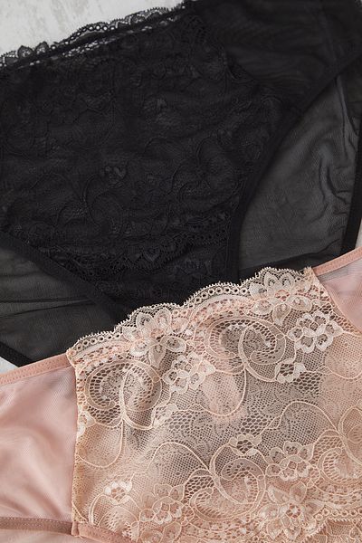 Trendyol Curve Schwarz-Haut 2er-Pack Spitzen-Slips in Übergröße TBBSS25CM00004
