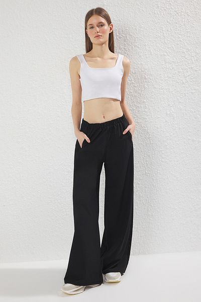 Trendyol Collection Schwarze Sporttasche mit Reißverschluss, Statistik THMSS25EA00007