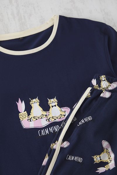 Trendyol Collection Σετ ανδρικές πιτζάμες με στάμπα Navy Blue Cat 100% βαμβακερές πλεκτές TMNSS25PT00052