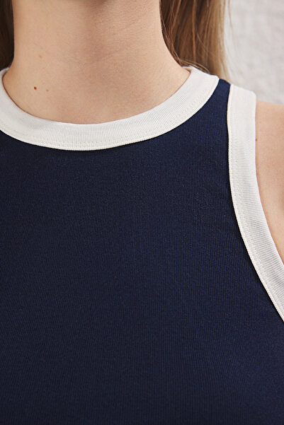 Trendyol Collection Navy Blue Halter Neck Contrast Piping Detailed Ribbed Stretchy Knitted Undershirt Twoss24Al00027