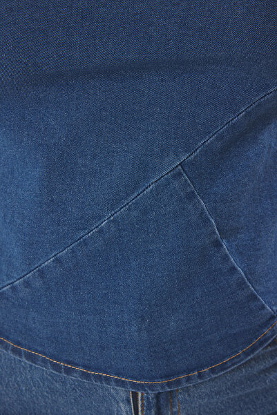 Trendyol Curve Μπλε τετράγωνο γιακά λουράκι Τζιν Μπλούζα μεγάλου μεγέθους TBBSS25AF00103