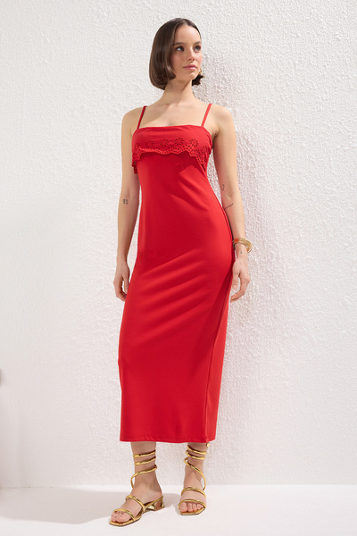 Trendyol Collection Rochie tricotată midi cu detaliu țesut roșu TWOSS25EL00356