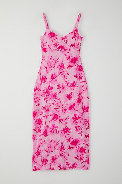 Trendyol Collection Rosa Blumendruck – dehnbares Maxikleid mit V-Ausschnitt und Hosenträgern TWOSS25EL00474